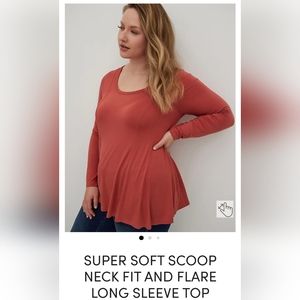 Super Soft Scoop Neck Fit Flare Long Sleeve Top